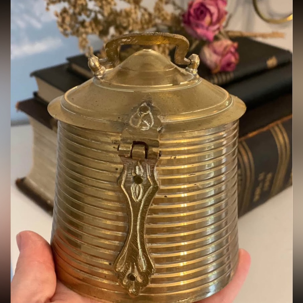 Antique Brass Honeycomb Container - Picture 2 of 4